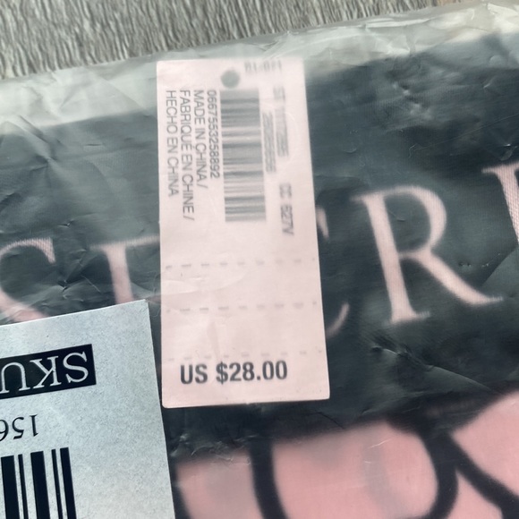 NWT Victoria Secret Floral Bombshell Scarf - Picture 4 of 5